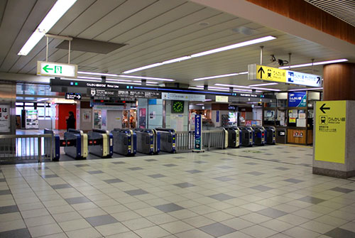 新木場駅 りんかい線の各駅 路線図 駅情報 時刻表 運賃 お台場電車 りんかい線